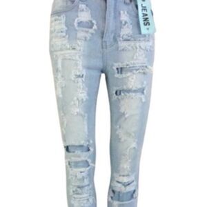 VIP Jeans Woman’s 6 Lightwash Extremely Distressed Gently Used